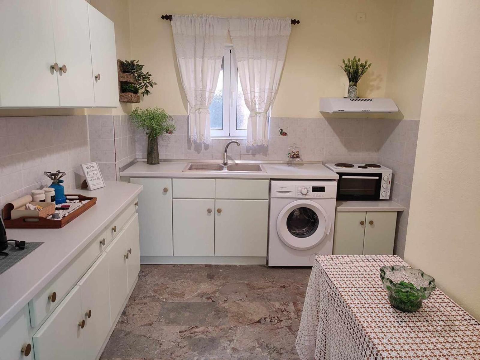 Potami Studios Lefkímmi Buitenkant foto